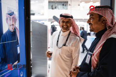 ABB、KUKA、FANUC、安川等国际品牌占领70–80%的设备